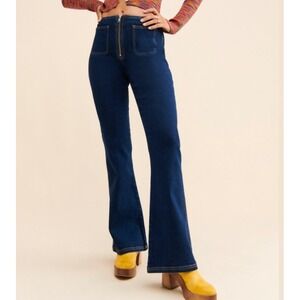 Finders Keepers Elisa Flare Jeans Size 8 Patch Pockets Retro 70s Style Dark Wash